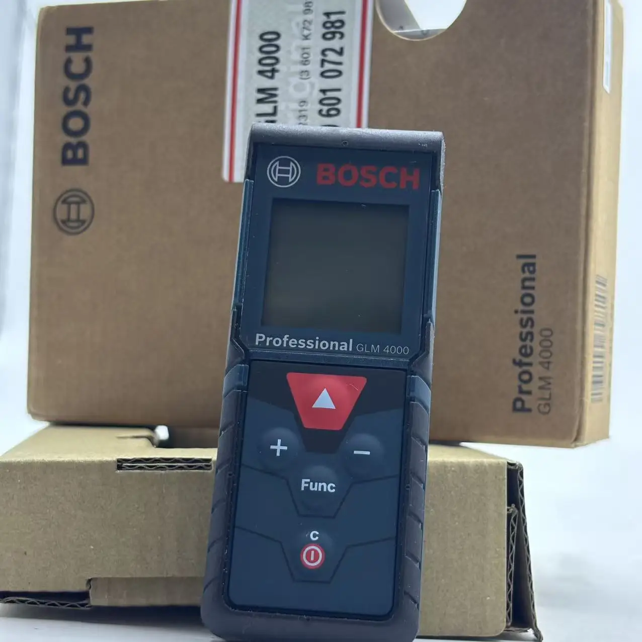 BOSCH GLM 4000 Laser Range Fin - Tape Measure recension och pris