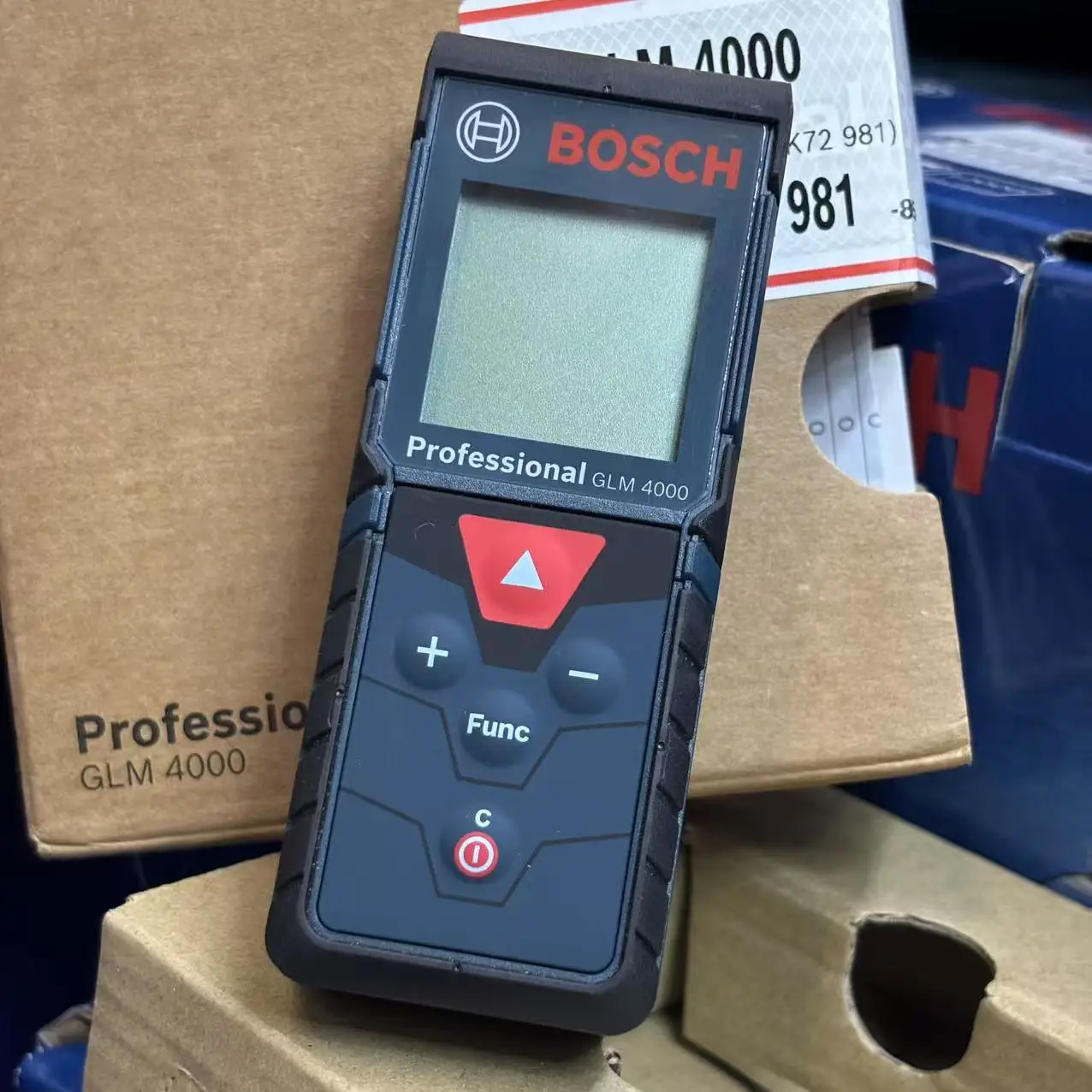 BOSCH GLM 4000 Laser Range Fin - Tape Measure recension och pris