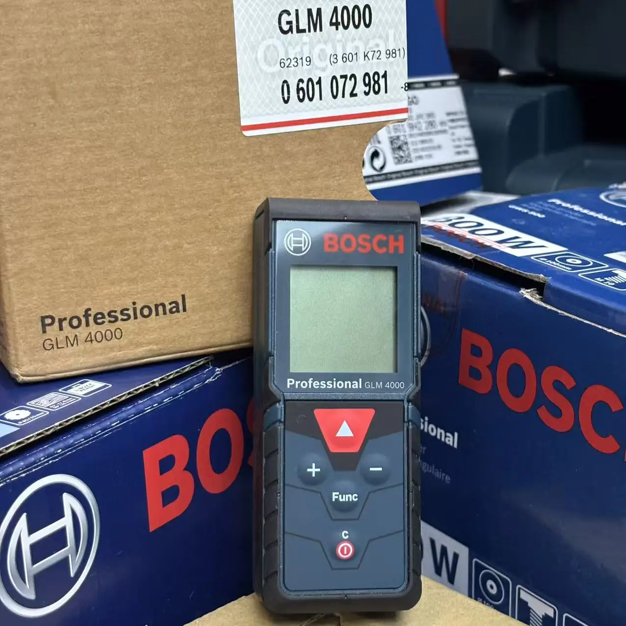 BOSCH GLM 4000 Laser Range Fin - Tape Measure recension och pris